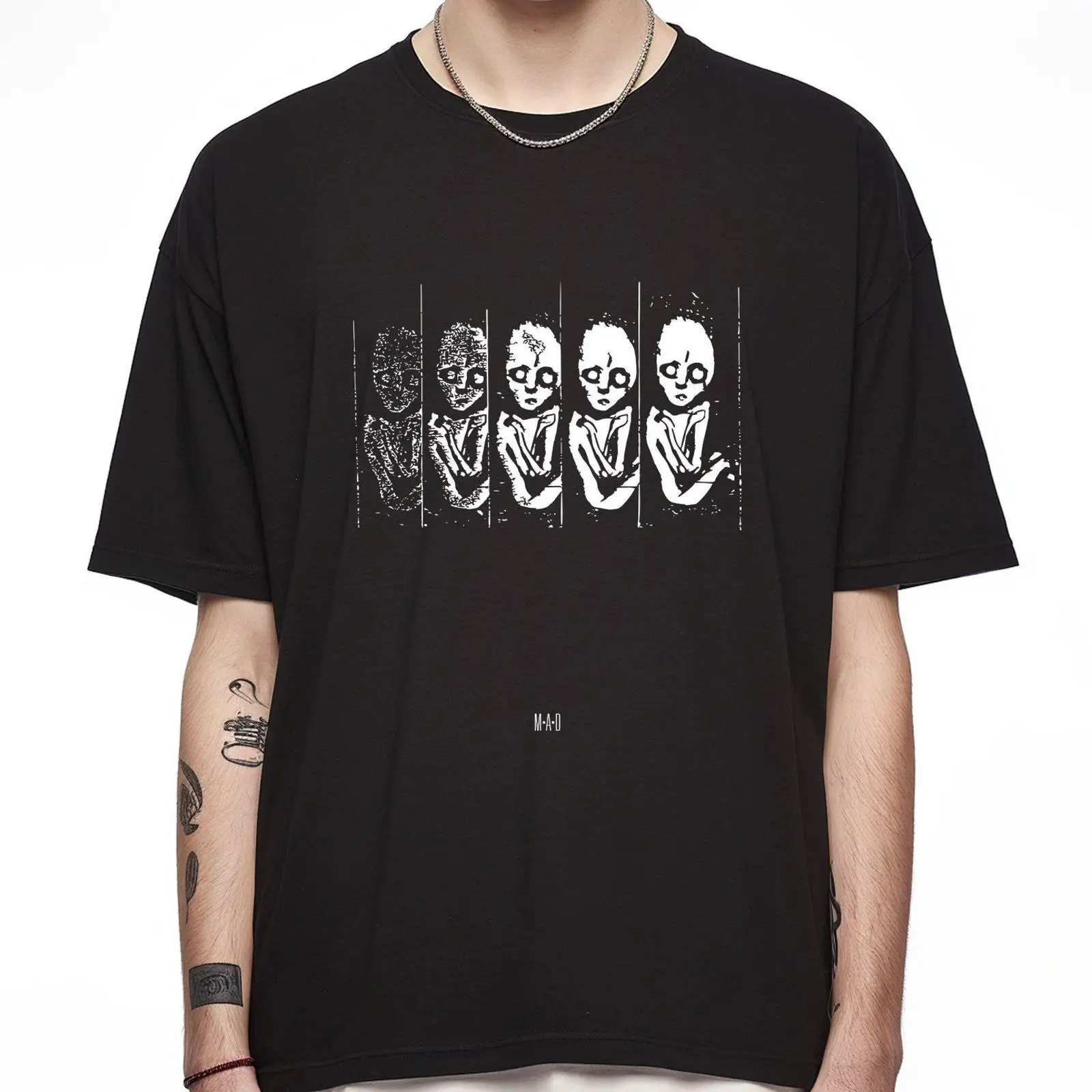 Streetwear Brand Aesthetic - MAD 001 T Shirt yaratıcı insanlar