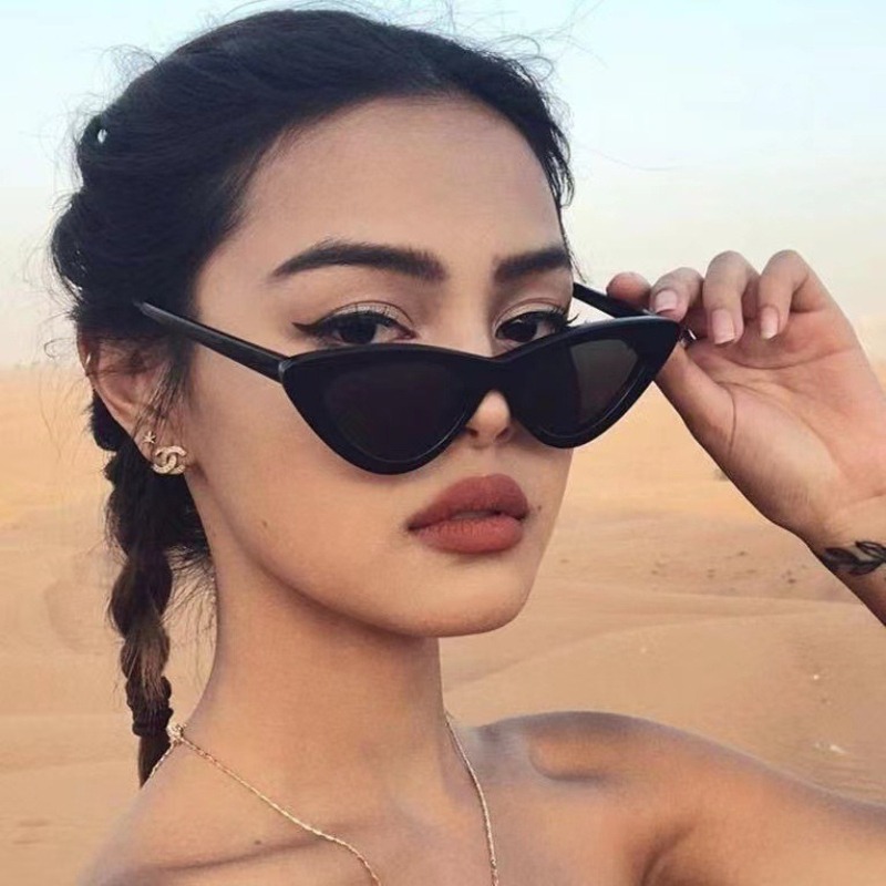 Seksi Küçük Üçgen Kedi Gözü Gü - Streetwear Brand Red incelemesi ve fiyatı